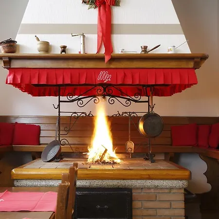 Al Comune Rustico Hotel Arta Terme